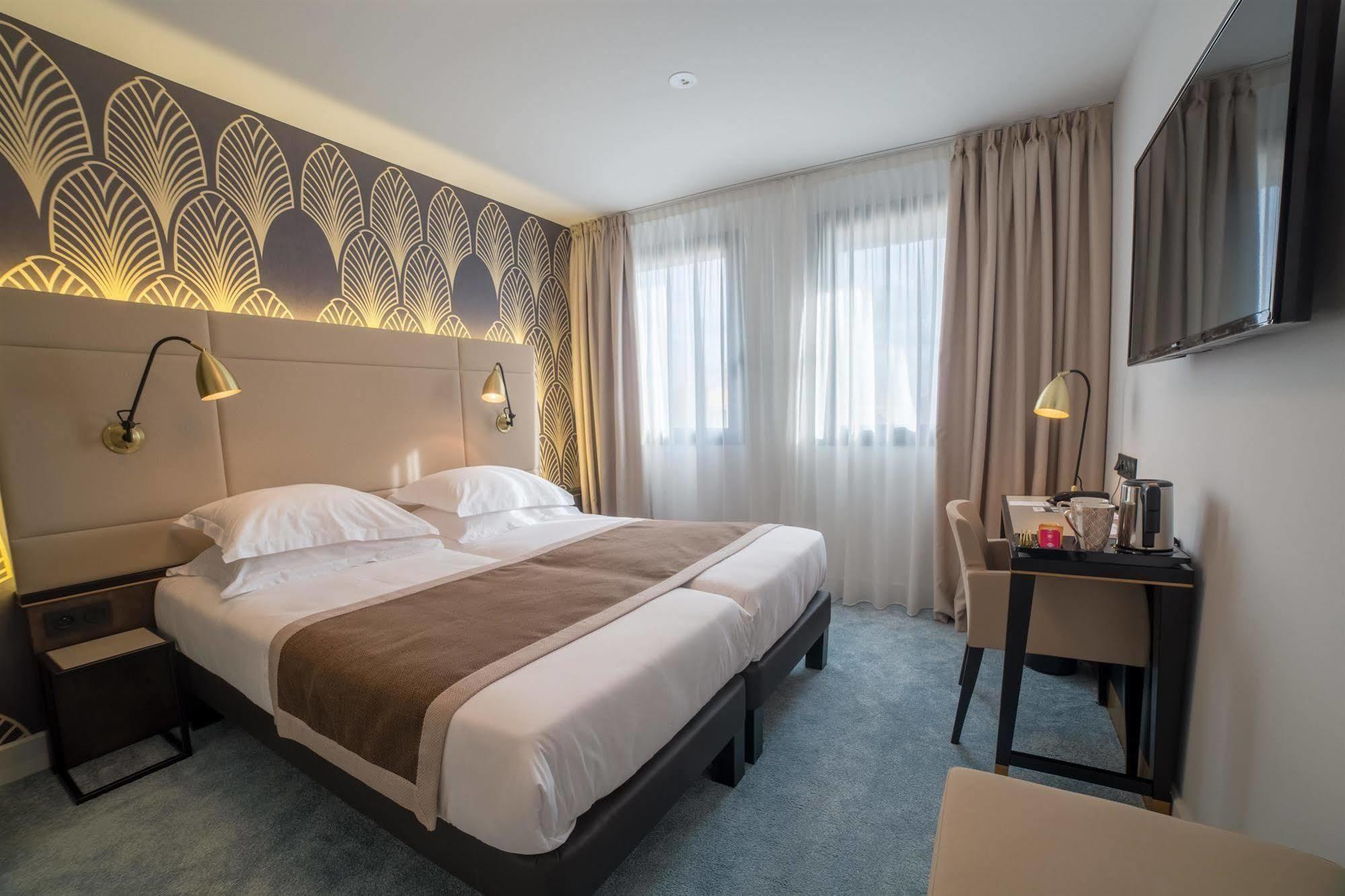 Best Western Hotel Journel Saint-Laurent-Du-Var Exterior photo